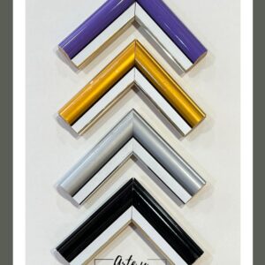 Molduras metálicas con esmalte brillante en tonos violeta, dorado, plateado y negro – Sol y Sombra SRL
