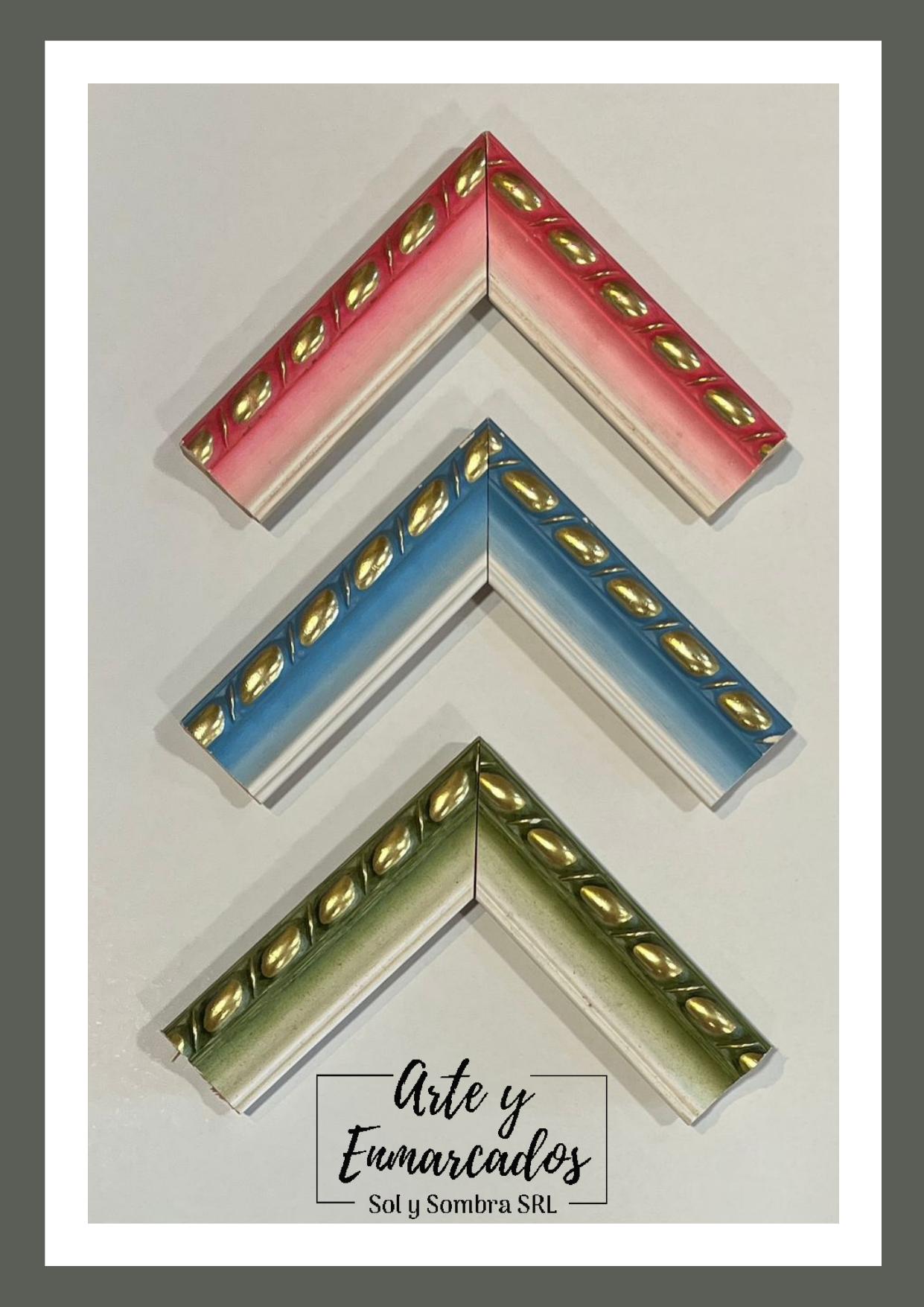 Molduras pastel con relieve dorado en tonos rosa, celeste y verde – Sol y Sombra SRL